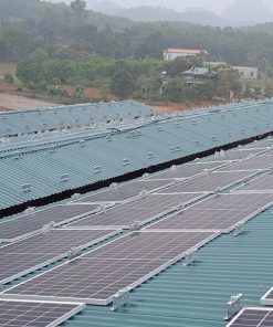 Thi công lắp pin năng lượng mặt trời