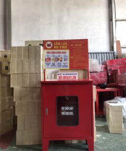 Hộp chữa cháy ngoài nhà có gắn giá đỡ tiêu lệnh H970xW700xD200mm